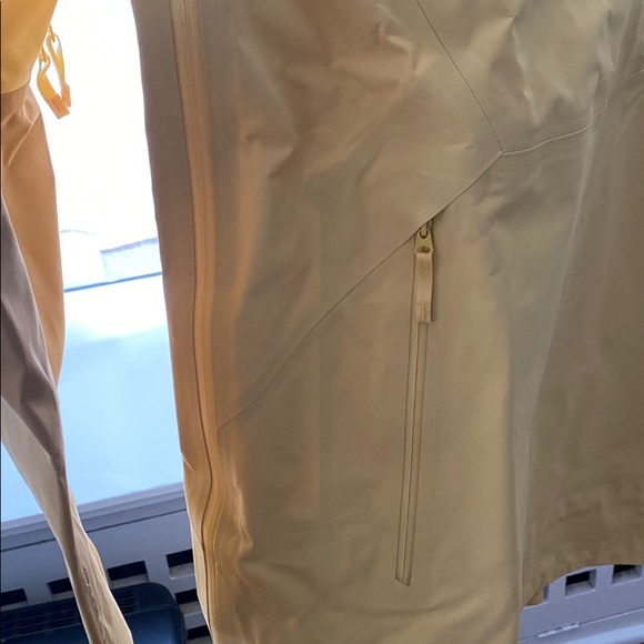 Arcteryx Sentinel Anorak - Picture 3 of 8